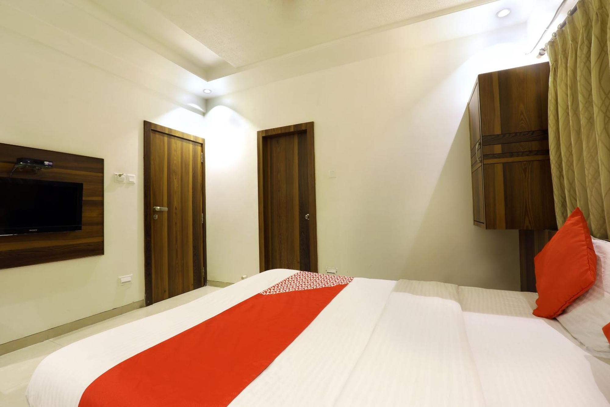Collection O Satyan Inn Shirdi Zewnętrze zdjęcie